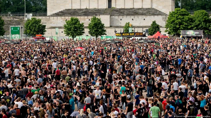 ”Când urc pe o scenă cu chitara, fiecare notă este o miză. Pentru AI, miza aceasta nu există”