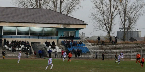 Cluburile nu vor mai plăti chirie pentru terenul de fotbal