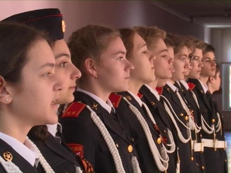 Imperiul contra-atacă: Rusia decide intrarea în stadiul următor al conflictului militar și implică oficial elevii de liceu
