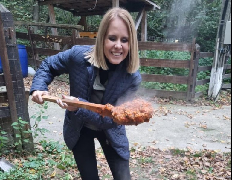 Nutriționistul Mihaele Bilic, după șase luni petrecute la țară:  Viața fără bucătărie și electrocasnice duce obligatoriu la o dietă simplă