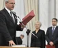 Dragnea depune juramantul de investitura in functia de ministru al Dezvoltarii Regionale si Administratiei Publice 21 decembrie 2012. FOTO Mediafax