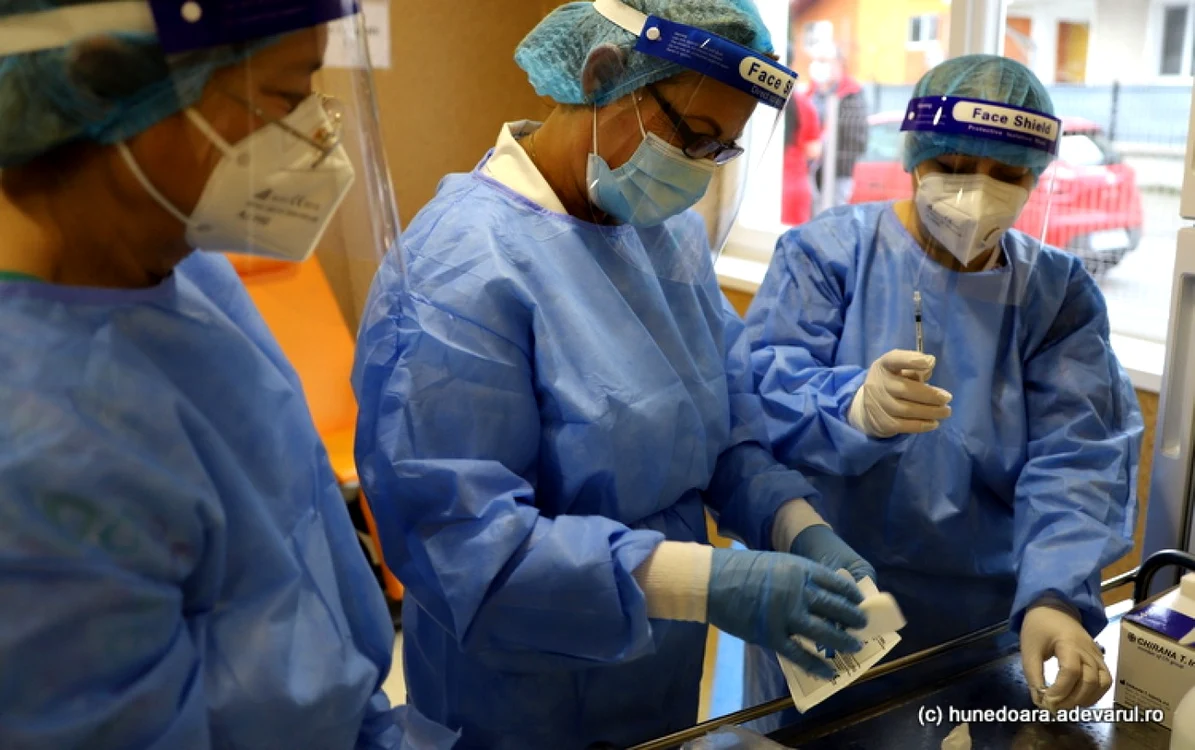 Vaccinare împotriva Covid 19. Foto: Daniel Guţă. ADEVĂRUL
