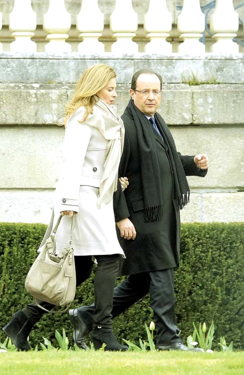 
    Relaţie de 13 ani cu Valérie Trierweiler (Fotografii: guliver/splashnews/afp/reuters)  