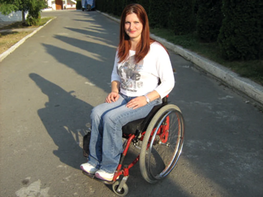 Oradea: Persoanele cu dizabilităţi, ajutate cu bani europeni