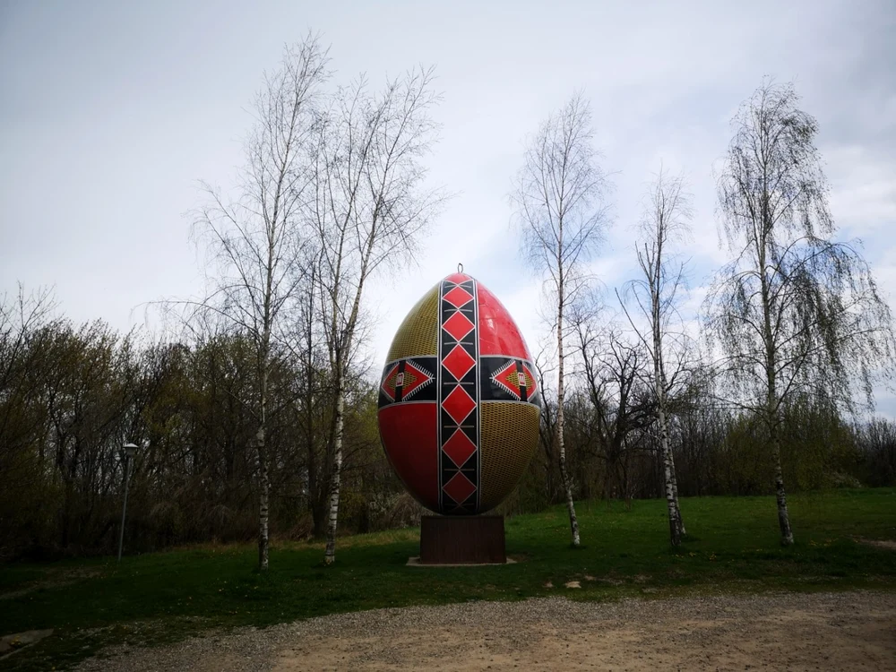 Cel mai mare ou de Paşti din lume se află în municipiul Suceava FOTO: Oana Şlemco