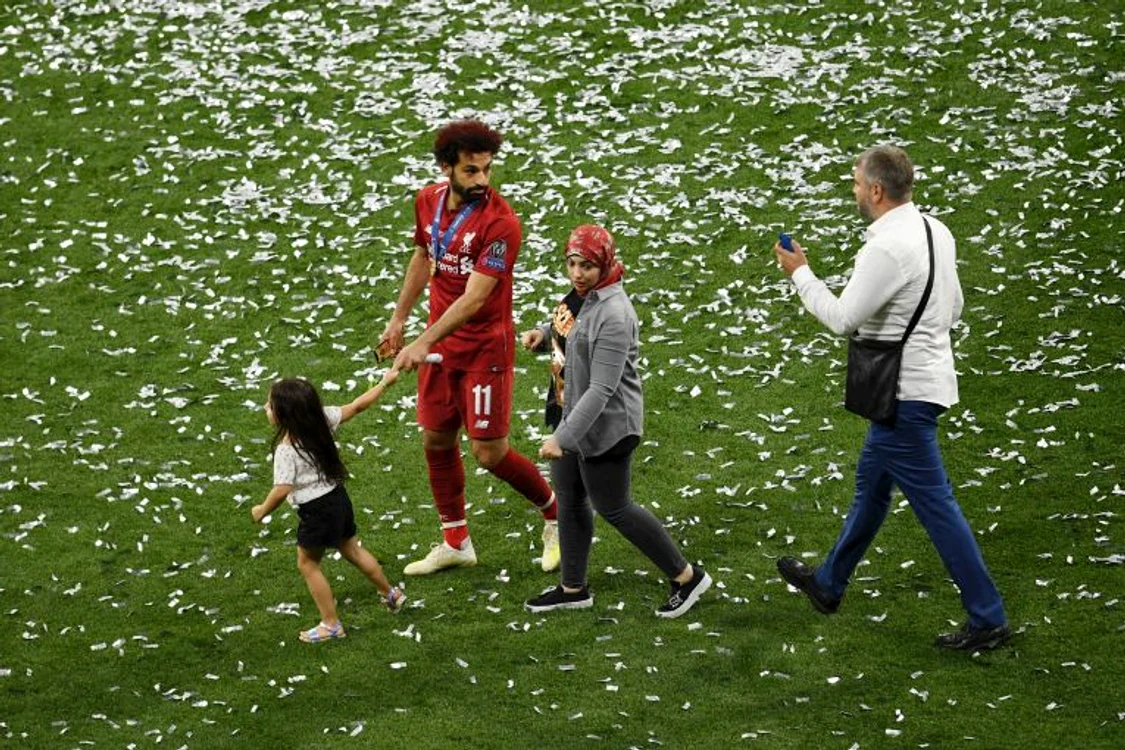 Salah a avut alături soția și fetița