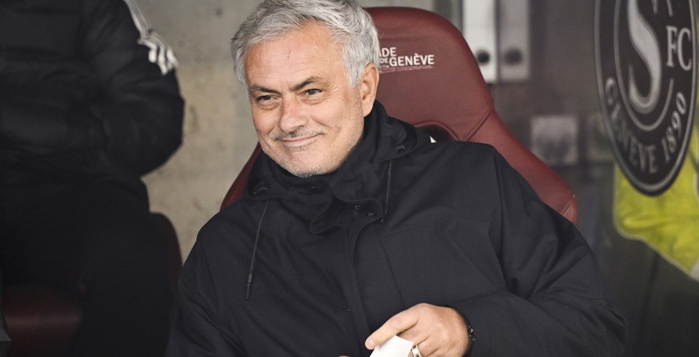Jose Mourinho, oficial la Fenerbahce. Salariu incredibil și buget de transferuri de 100 de milioane de euro VIDEO