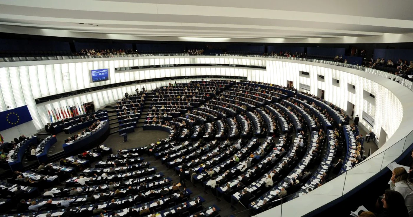 Cheltuielile europarlamentarilor, controlate mai strict