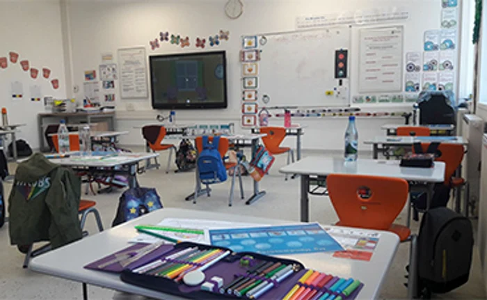 
    Directorul Ciprian Țiplea explică ce măsuri anti-COVID s-au luat  