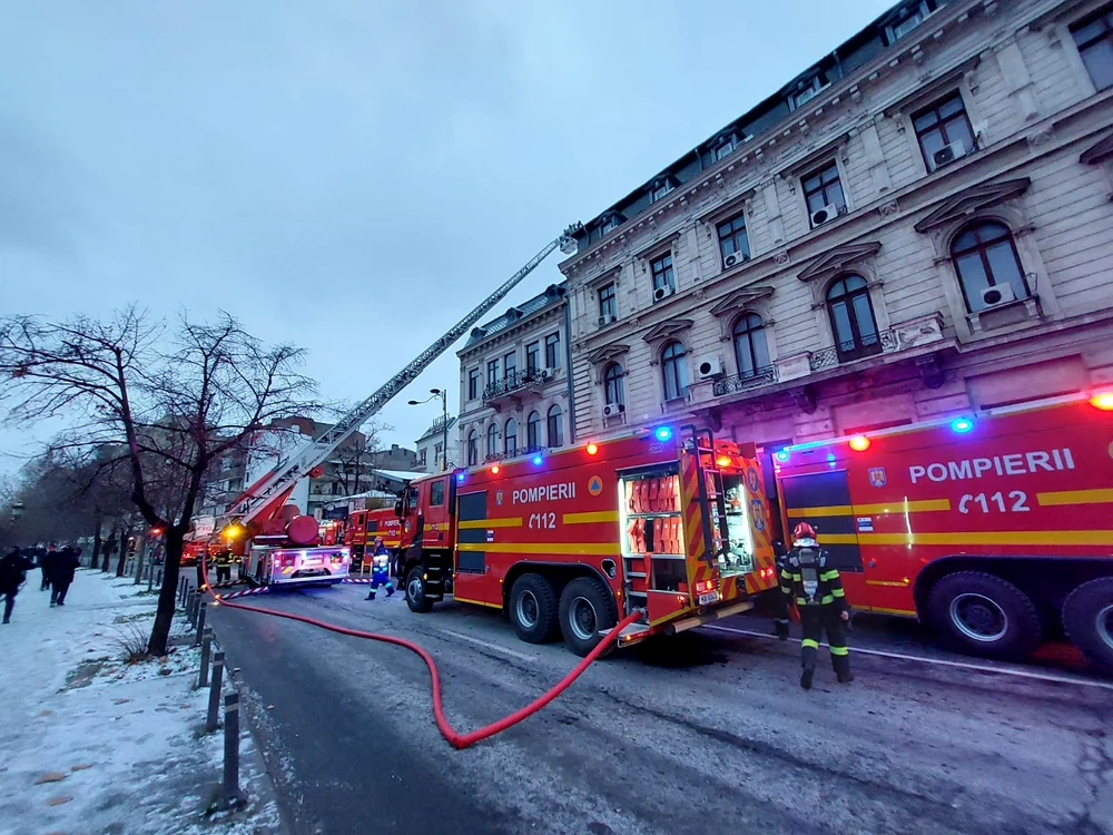 Incendiu Centrul Vechi București Foto ISU B If