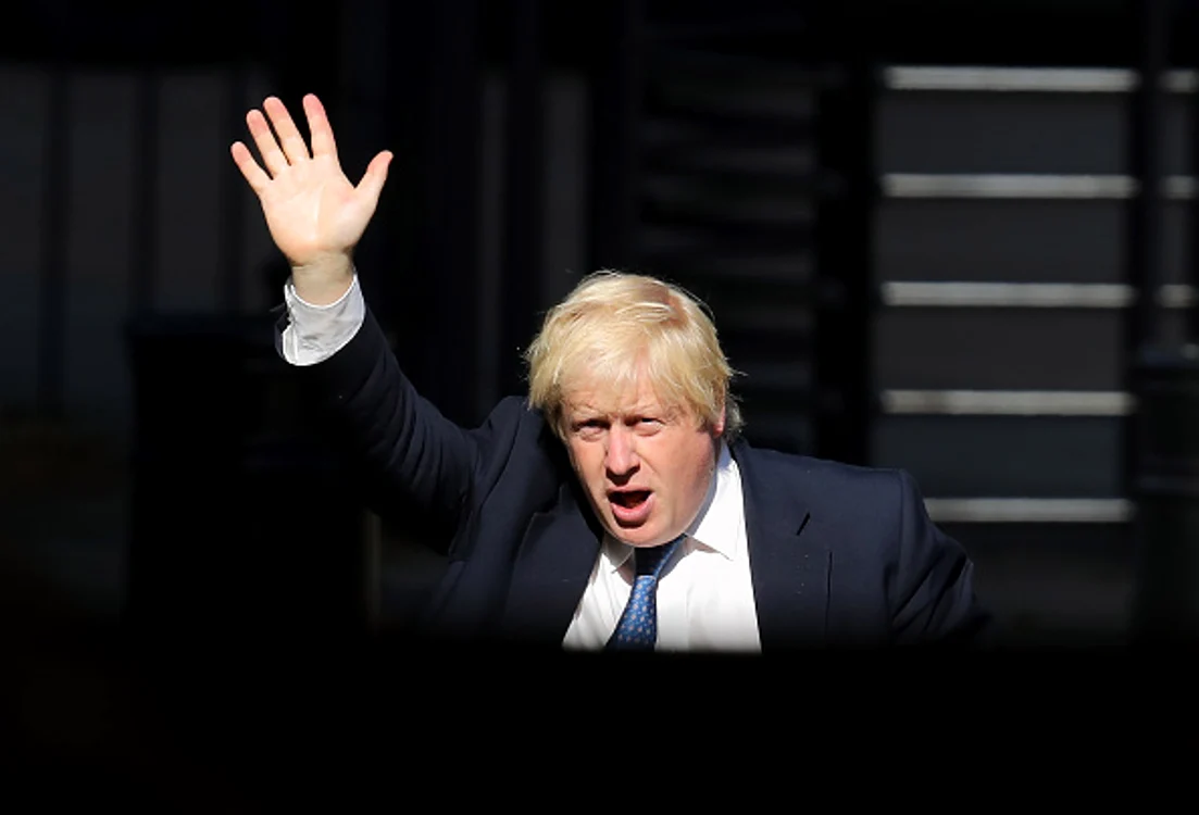 
    Aeronava în care se afla Boris Johnson a aterizat de urgență pe Aeroportul LutonFoto: Getty  