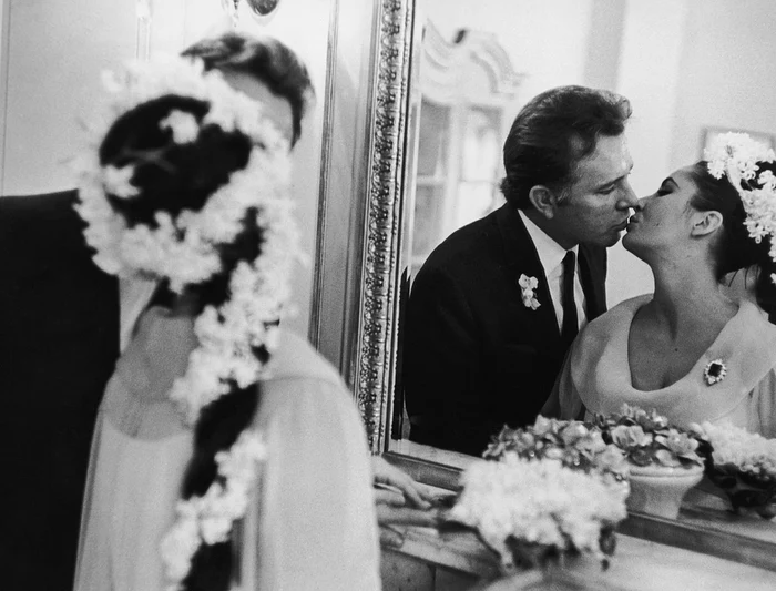 Elizabeth Taylor s-a căsătorit cu Burton după numai nouă zile de la divorţul de Fisher