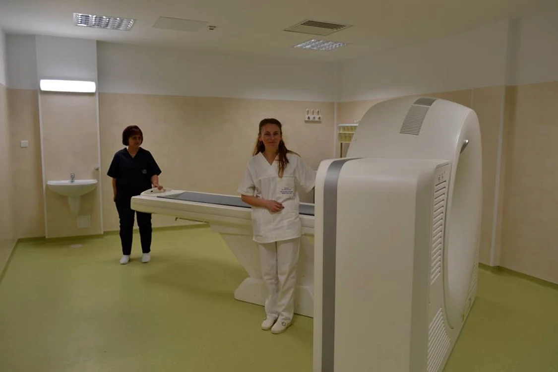 
    Aparatul de investigaţie n-a mai funcţionat timp de 36 de oreFoto: "Adevărul"  
