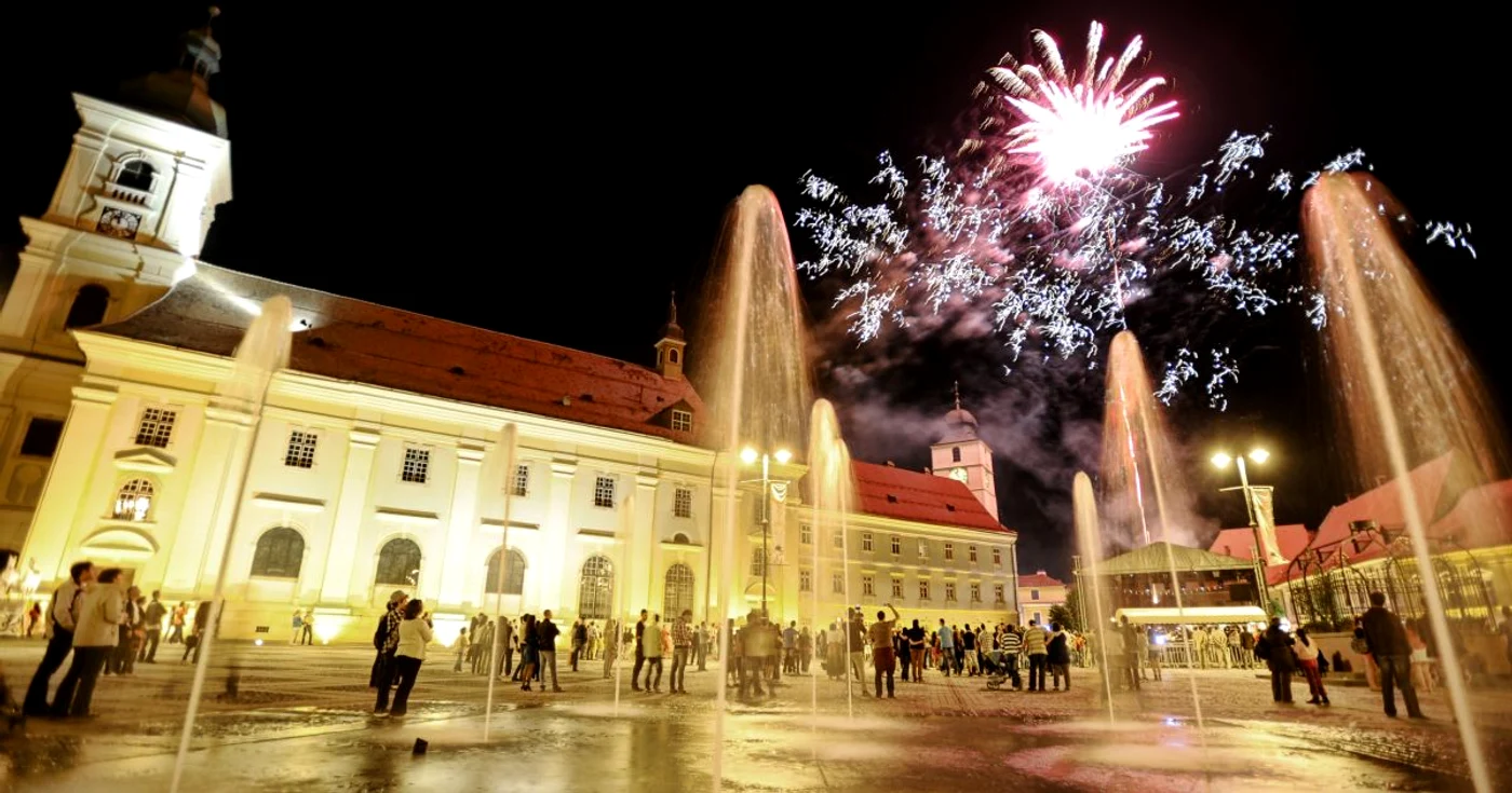 Parada Barocă la Sibiu, aprilie 2012  FOTO Mediafax