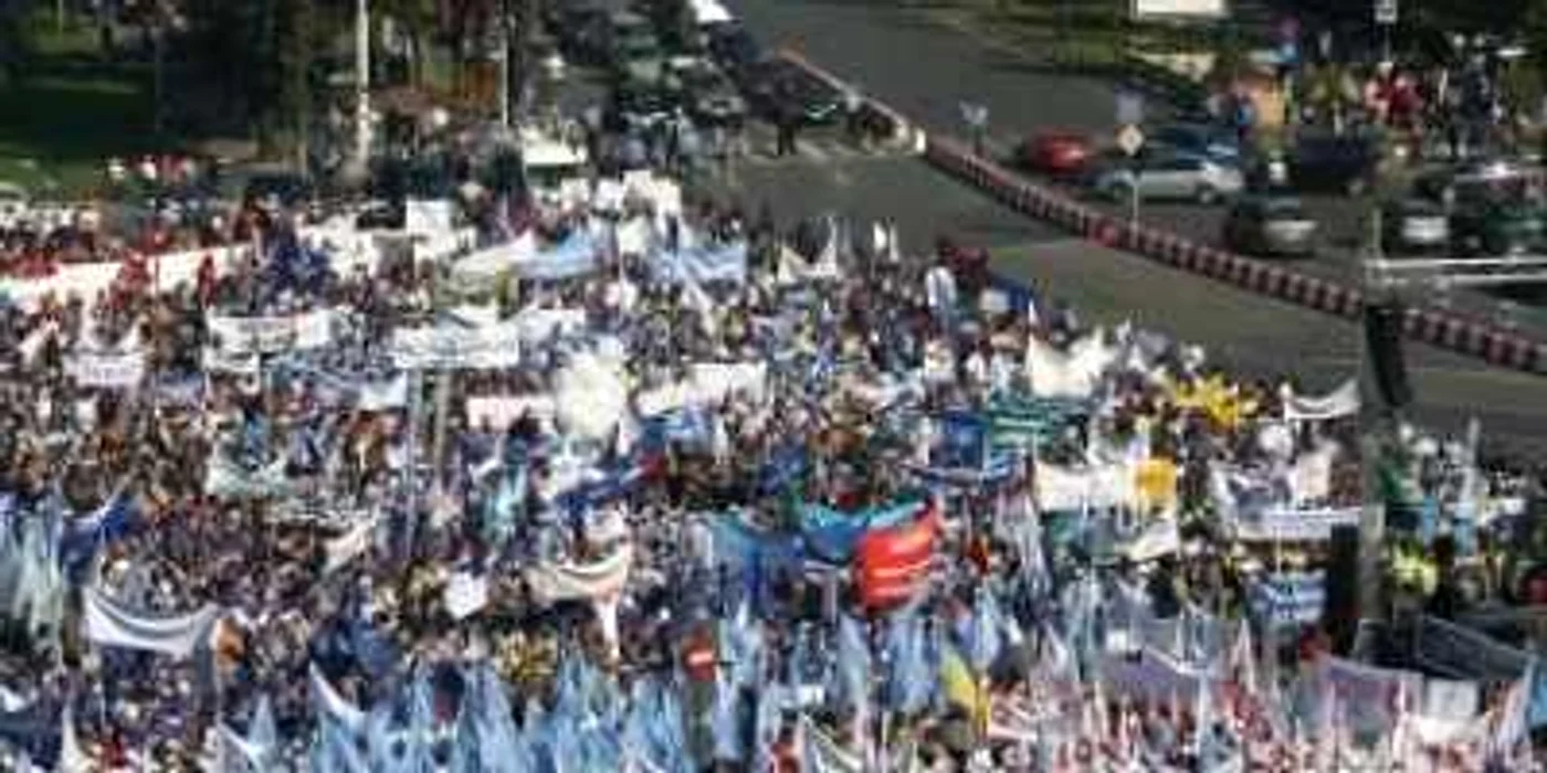 Thousands of Romanian public sector workers protested outside Government building