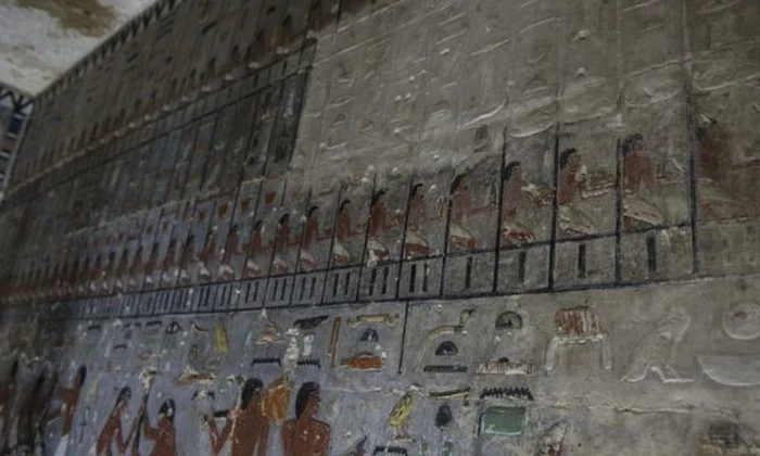 Un manuscris vechi de 4 000 de ani, o introducere la „Cartea morţilor”, descoperit la sud de Cairo jpeg