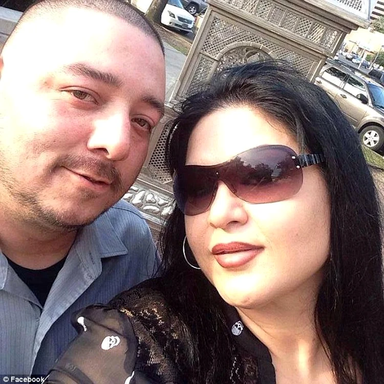 Mayra Rosales, fericită, alături de noul ei iubit