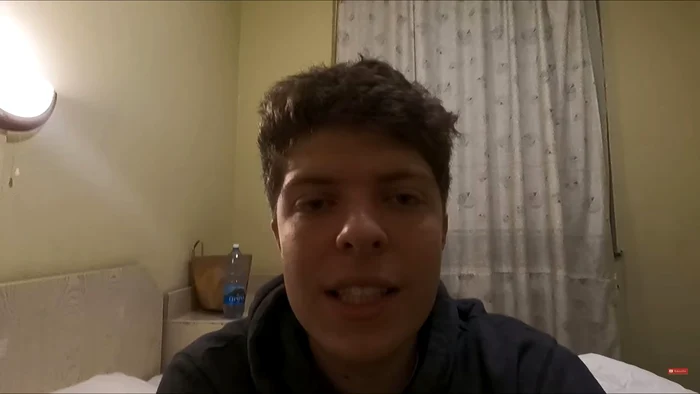 Dylan s-a declarat surprins neplăcut de condițiile din tren. FOTO Captură video