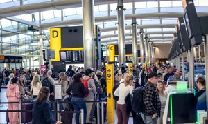 Aglomerația de duminică pe aeroportul Heathrow FOTO Profimedia