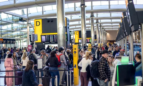 Aglomerația de duminică pe aeroportul Heathrow FOTO Profimedia 