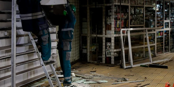 Demolare chioşcuri metrou. Foto Inquam Photos / George Calin