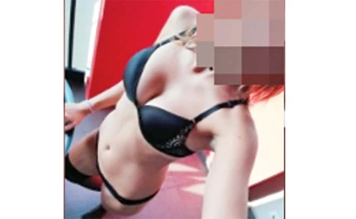 Ea e “Sweet Bunny”, secretara nărăvaşăFoto: tion.ro