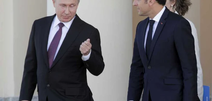 Emmanuel Macron s-a întâlnit cu Vladimir Putin la Sankt Petersburg în Rusia FOTO EPA-EFE