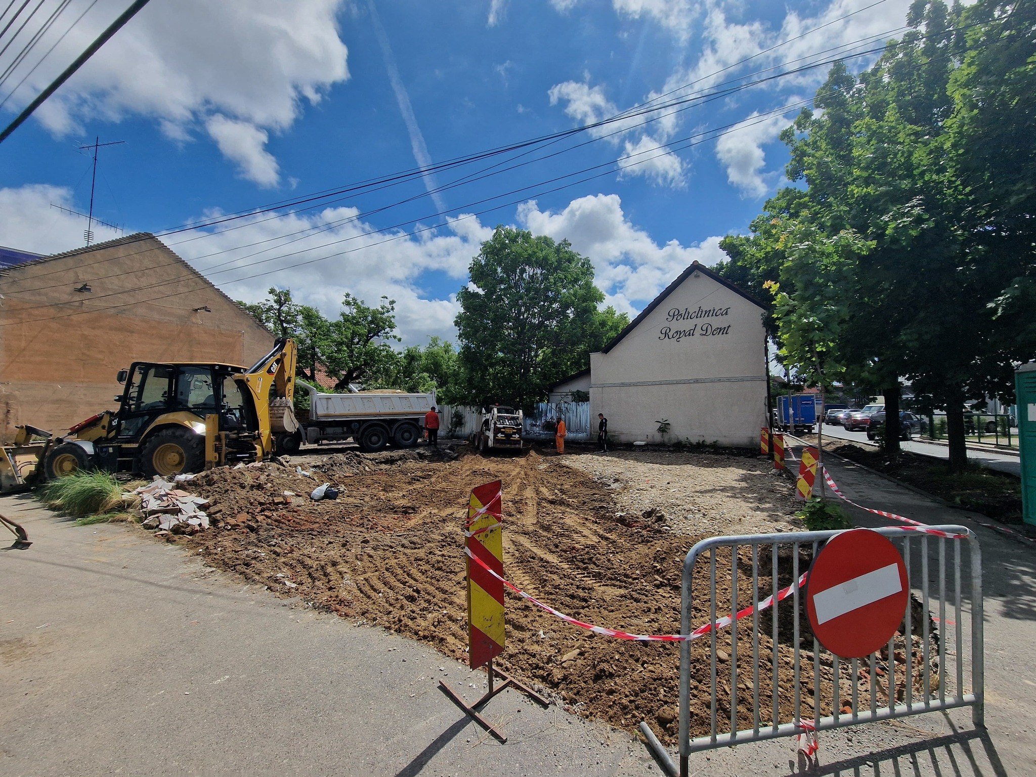 Proprietarul unei case cere bani pentru a parca mașina