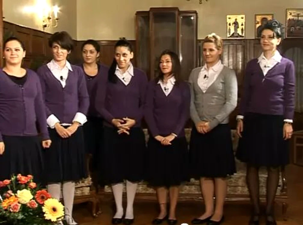 
    Concurentele mai au multe de învăţat la capitolul "bune maniere"  