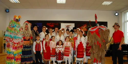 Ceată de colindători din Dobrogea Sursă foto Centrul Cultural Teodor T Burada Constanţa