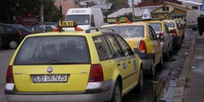 Târgovişte:O treime dintre taximetrişti sunt ilegali