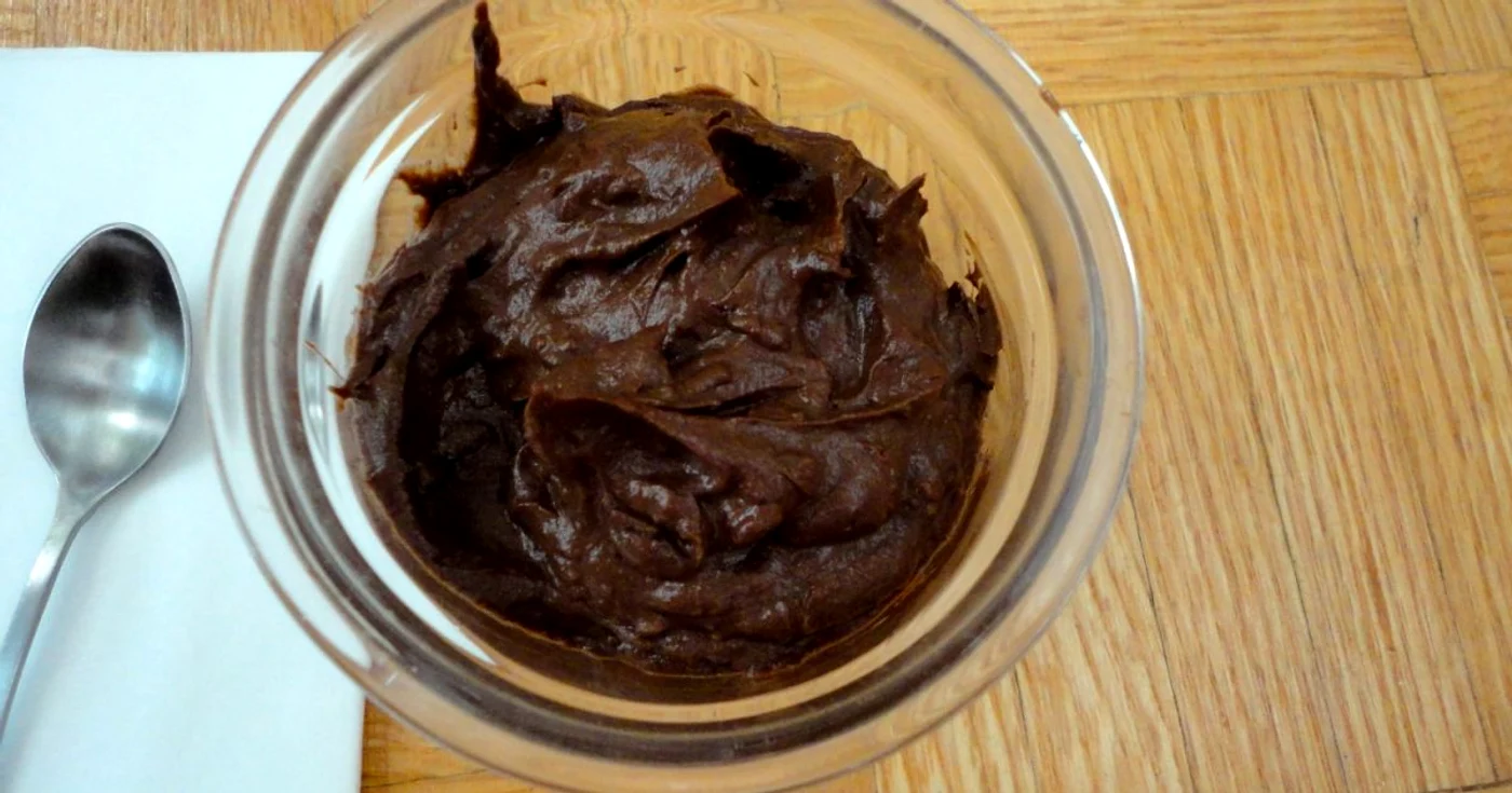 Reţete de ciocolată de casă fără lapte praf. FOTOGRAFII  howtoeat.ca