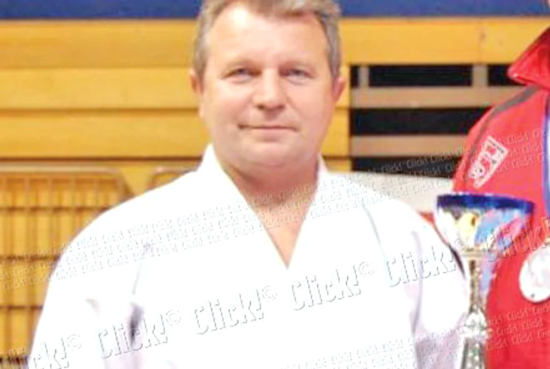 Fost câştigător al titlului  mondial, Pavel Vancea  (47 de ani) s-a sinucis în  faţa locuinţei sale din  Săldăbagiu de Munte