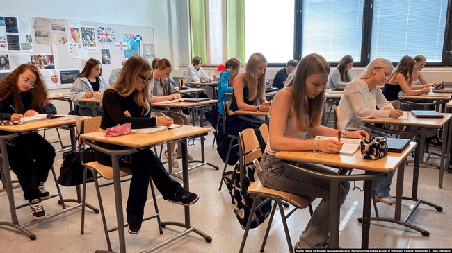 Secretele celui mai performant sistem educațional din lume. Elevii sunt fericiți și nu au teme acasă