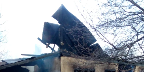 incendiu razvad