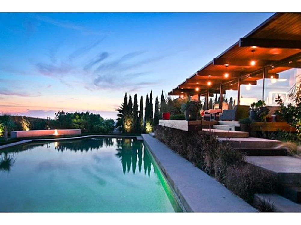 scarlett johannson and ryan reynolds house 2 574x430 0 jpeg