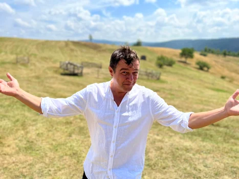 Câți bani cheltuie actorul atunci când vine vorba de cadouri pentru soție