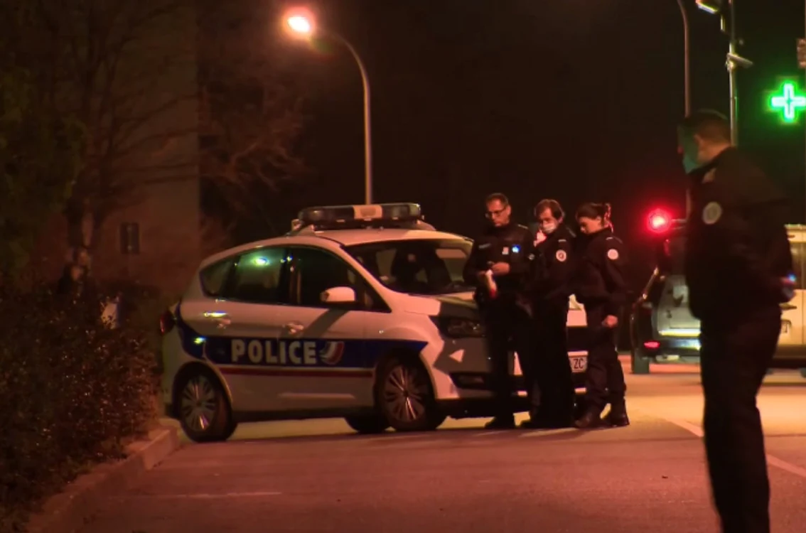 Polițiștii au fost uimiți de violența cu care românul ataca victimele. Foto: stiridiaspora.ro