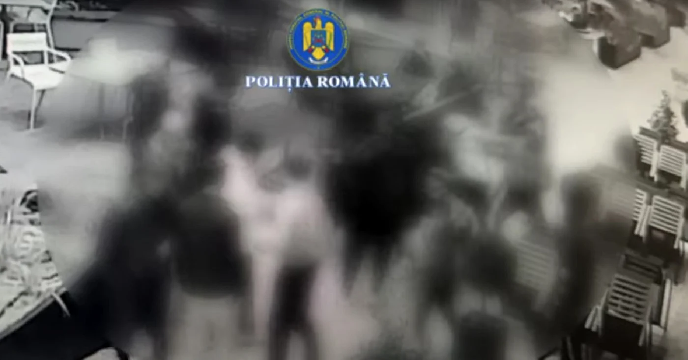 11 tineri au fost reţinuţi după ce au participat la o încăierare FOTO: Captură video