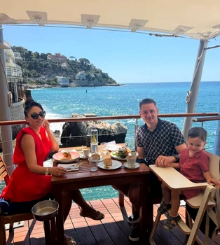 Nasrin, în vacanță cu familia la Cannes foto: Instagram 