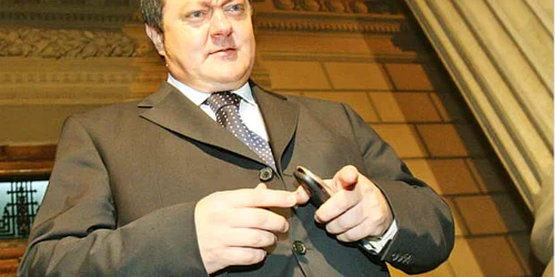 Sorin Frunzăverde a promis pentru altă dată dezvăluirile despre „statul poliţienesc“