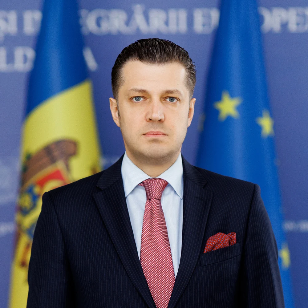 Lidera de la Chișinău a semnat decretul de numire al noului ambasador al R. Moldova în România. Cine va ocupa funcția