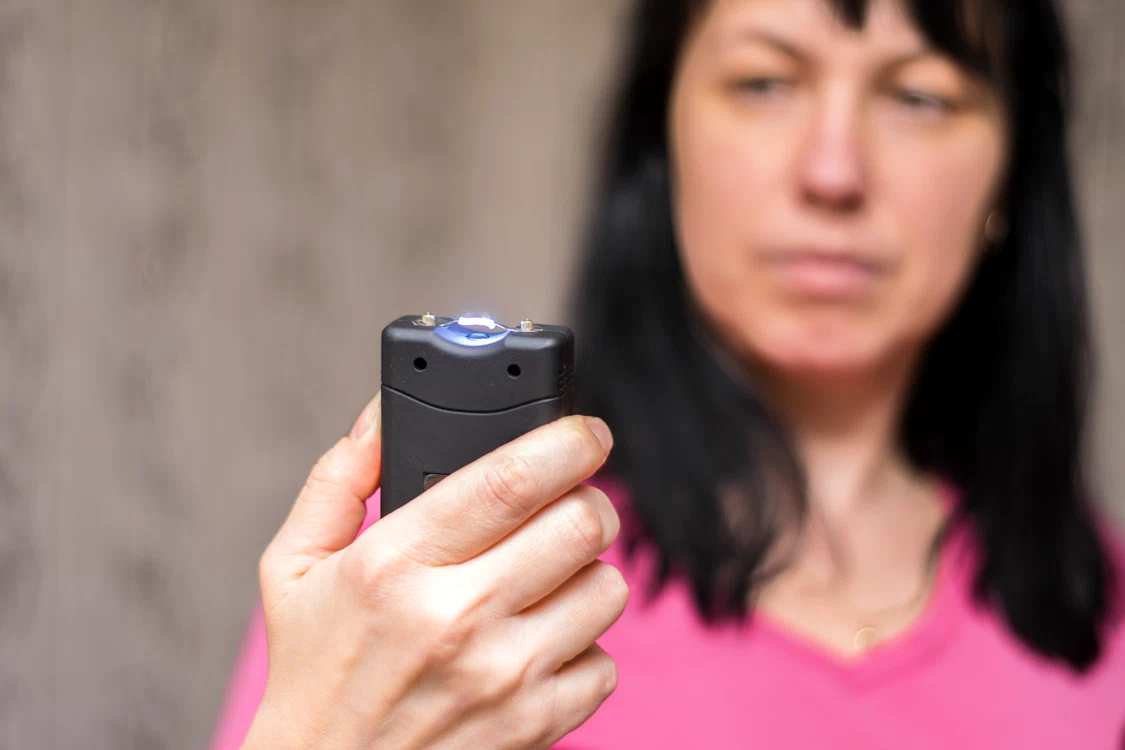 Aparatul cu electroșocuri a fost confiscat Foto Shutterstock 