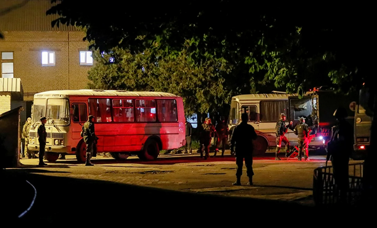 Evacuarea soldaţilor din oţelăria Azovstal / Foto Arhivă / CNN