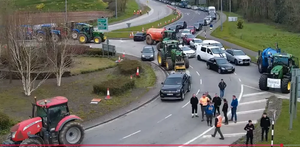 Haos în Irlanda. Manifestanții amenință că „blochează țara” din cauza scumpirii carburanților