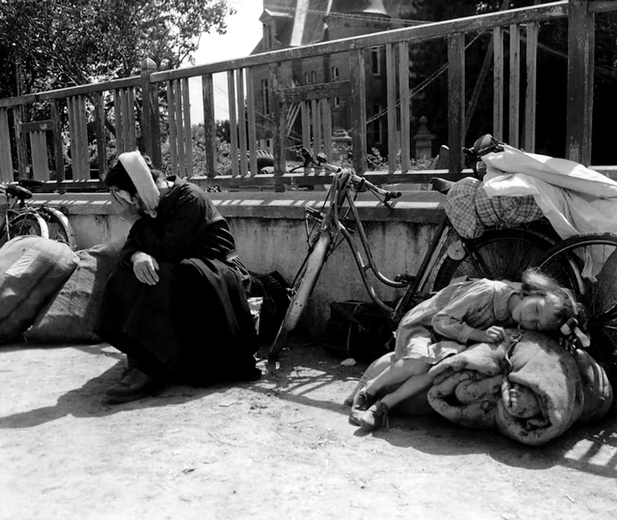 wwii refugees 03 jpg jpeg