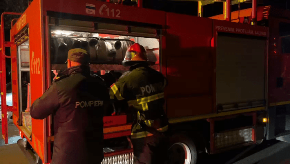 Carambol cu cinci mașini în Tulcea. Un autoturism s-a răsturnat VIDEO