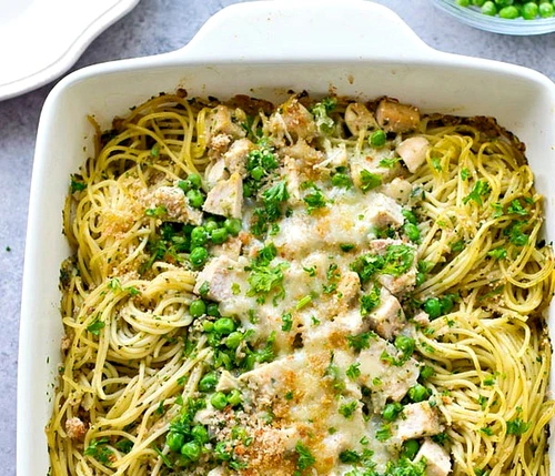 Pui Tetrazzini cu mazare si sos pesto2 jpeg