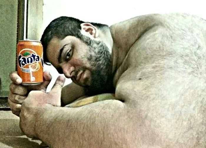Sajad Gharibi cântărește 158 de kilograme și este asemuit cu Incredibilul HulkFoto Instagram