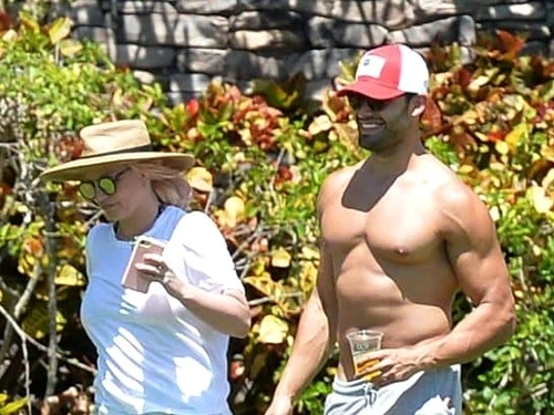 1 britney si actualul iubit sam asghari jpg jpeg